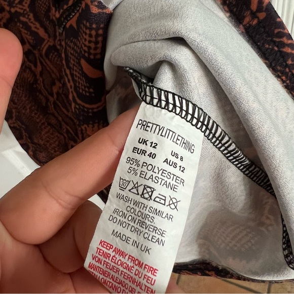 Prettylittlething | Snake Print Button Down Shift Dress 8 - Picture 9 of 10